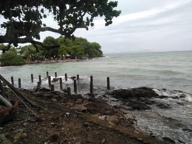 Ngọn hải đăng Đảo Hải Tặc