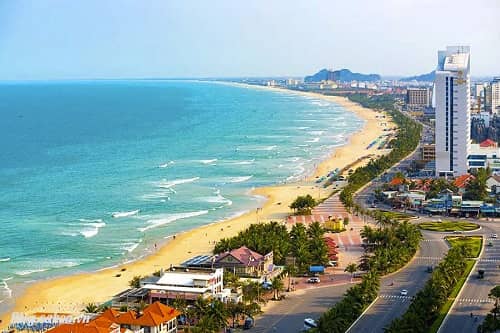Khách hàng tại Vietnam Booking