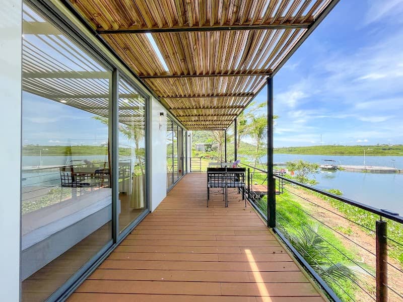 Review The Lake House – Cẩm Nang Du Lịch
