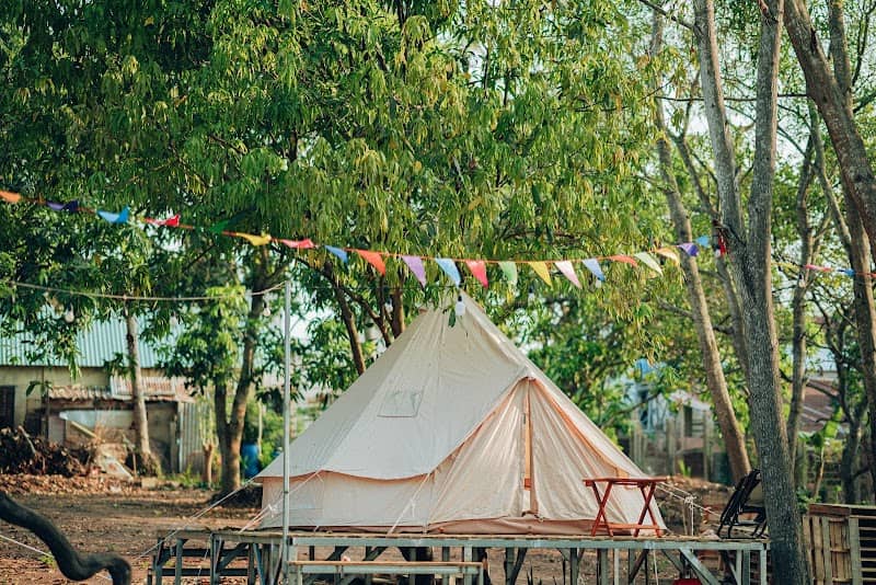 Ry 's Camping Hồ Trị An