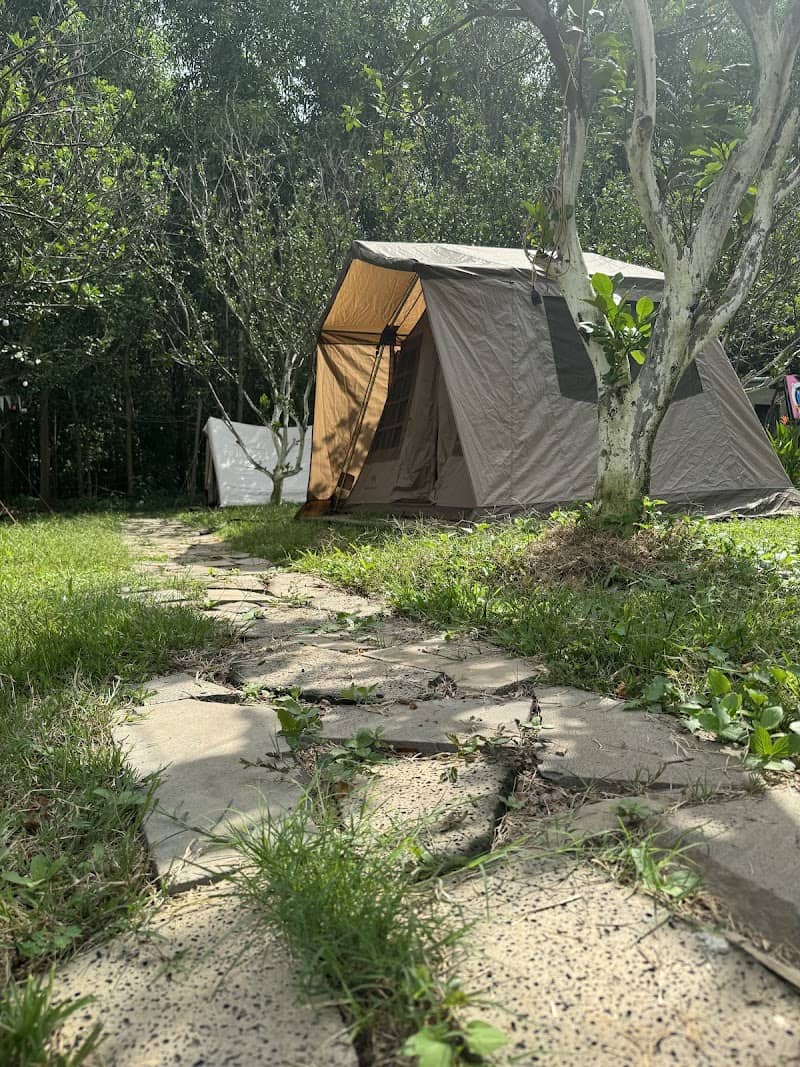 1992 Camping Lake View