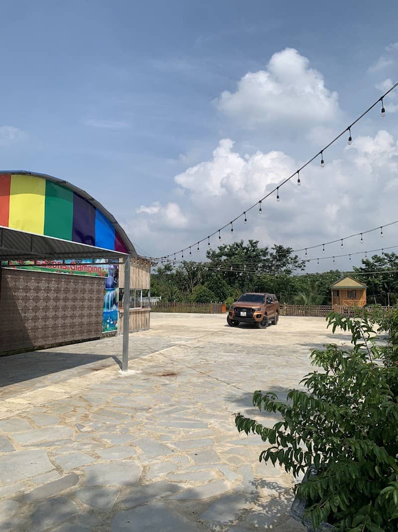 Ngắm hồ Trị An tại 4 Seasons Glamping