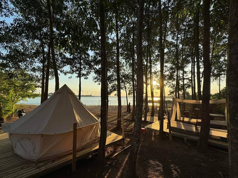 Cảnh đẹp Home Campground