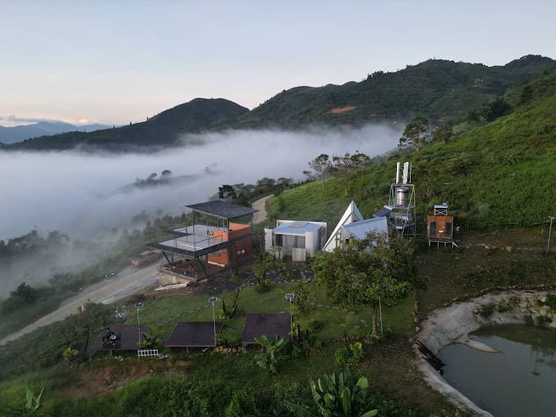 Hoàng hôn tại Trên Tầng Mây Homestay