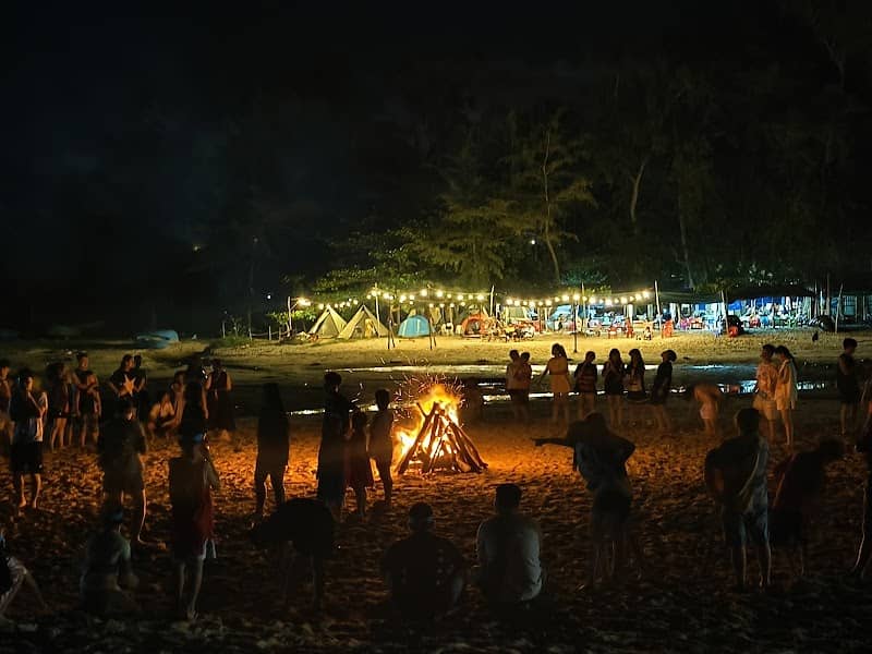 Hoạt động cắm trại tại Camping Cô Sáu