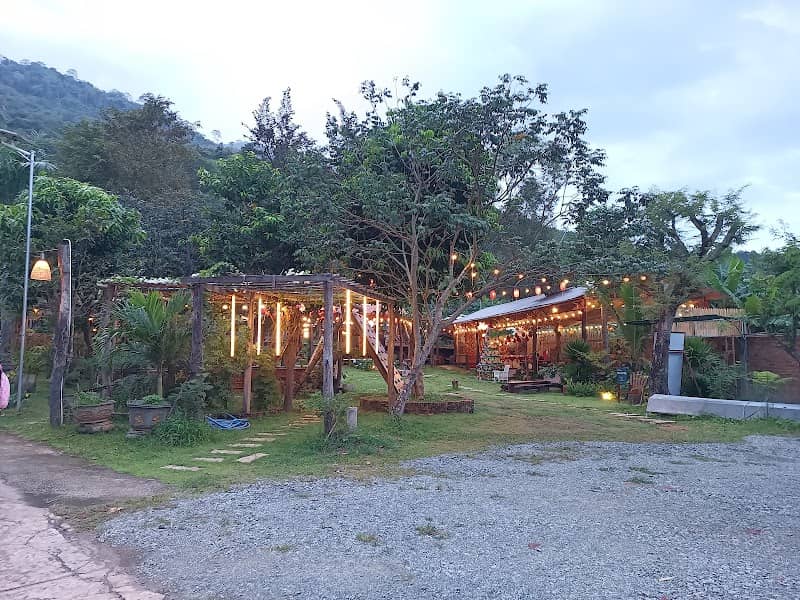 Núi Camping về đêm