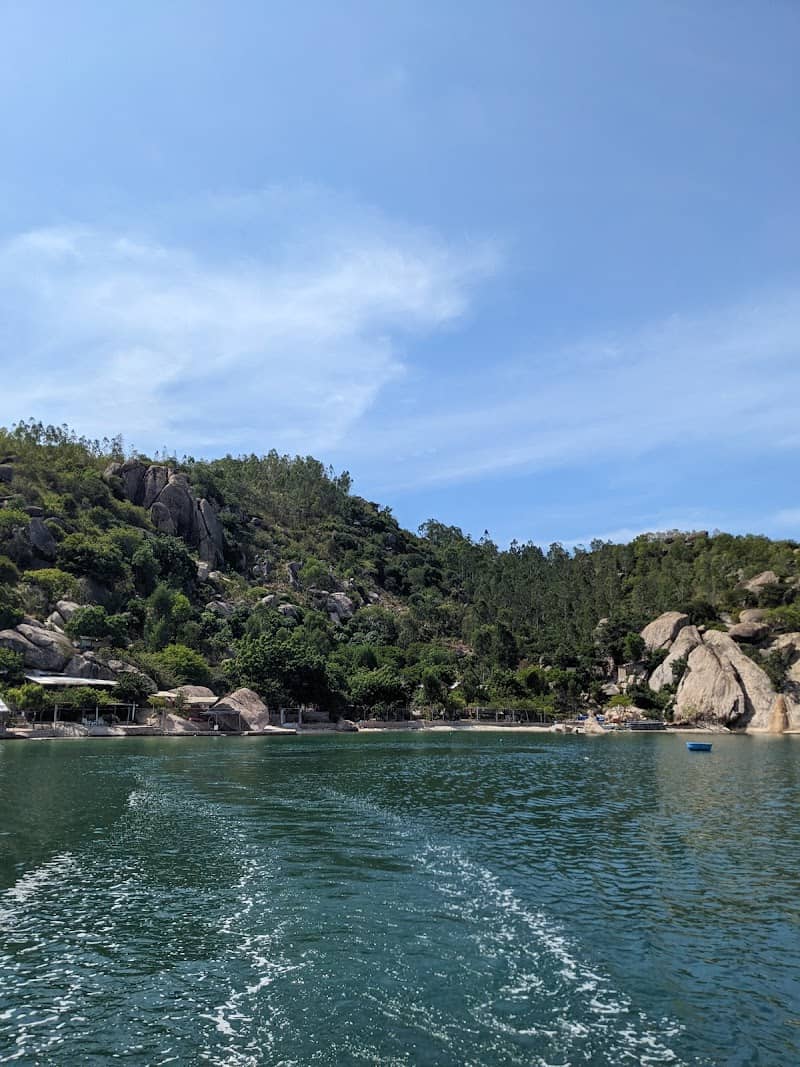 Khám phá Floating Lounge Cam Ranh