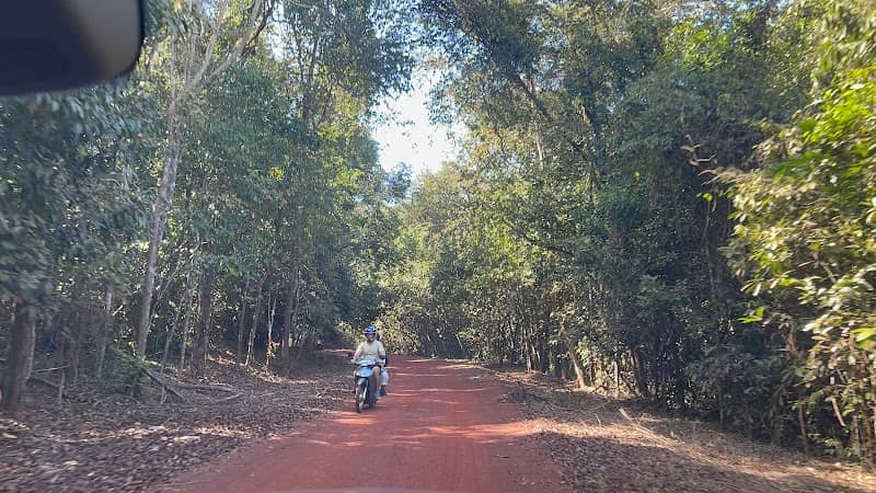 Hoạt động trên hồ Trị An