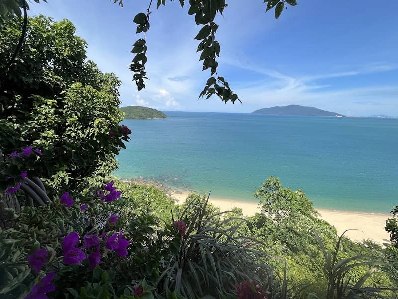 Món ăn tại Hải Vân Xanh Glamping