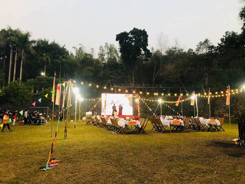 Hoạt động tại Sơn Tinh Camp