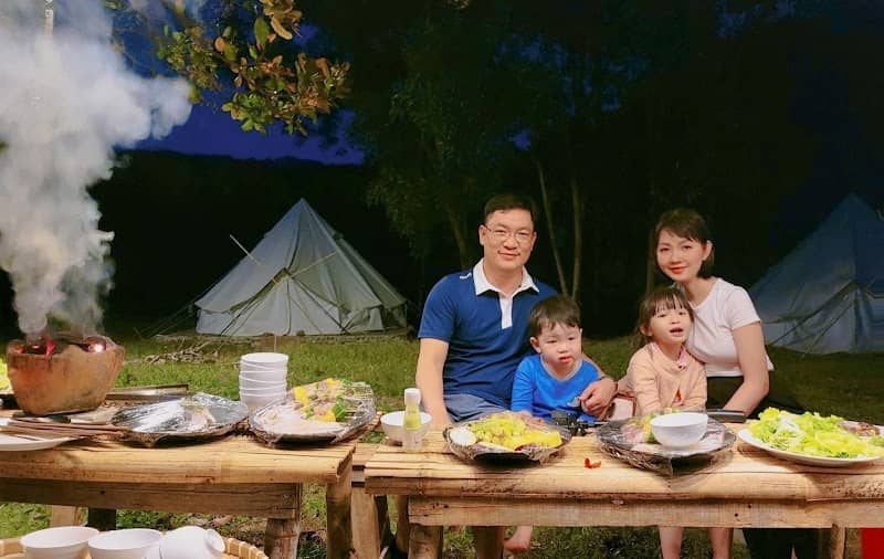 Khu vực lều trại rộng rãi tại Boo Camp