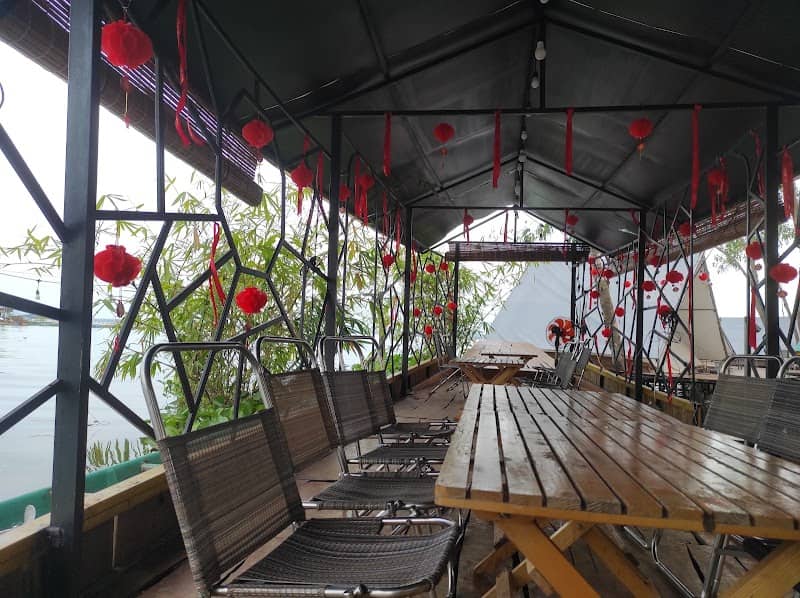 Ẩm thực tại Mã Đà Lữ Quán