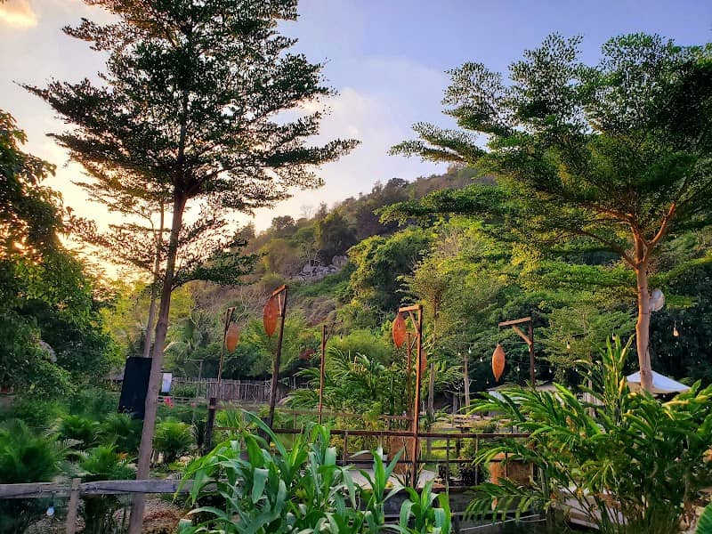 Đánh giá tổng quan Lữ Quán Village