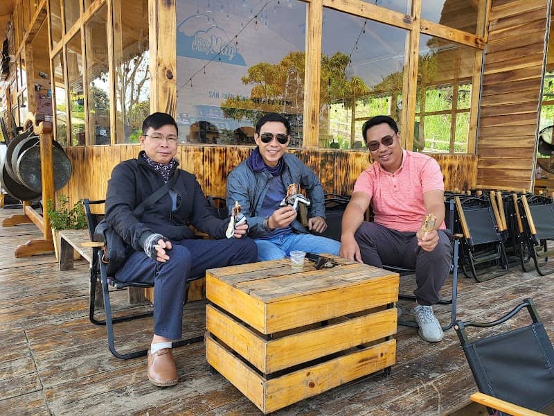 Toàn cảnh khu cắm trại NÓ LẠ LẮM