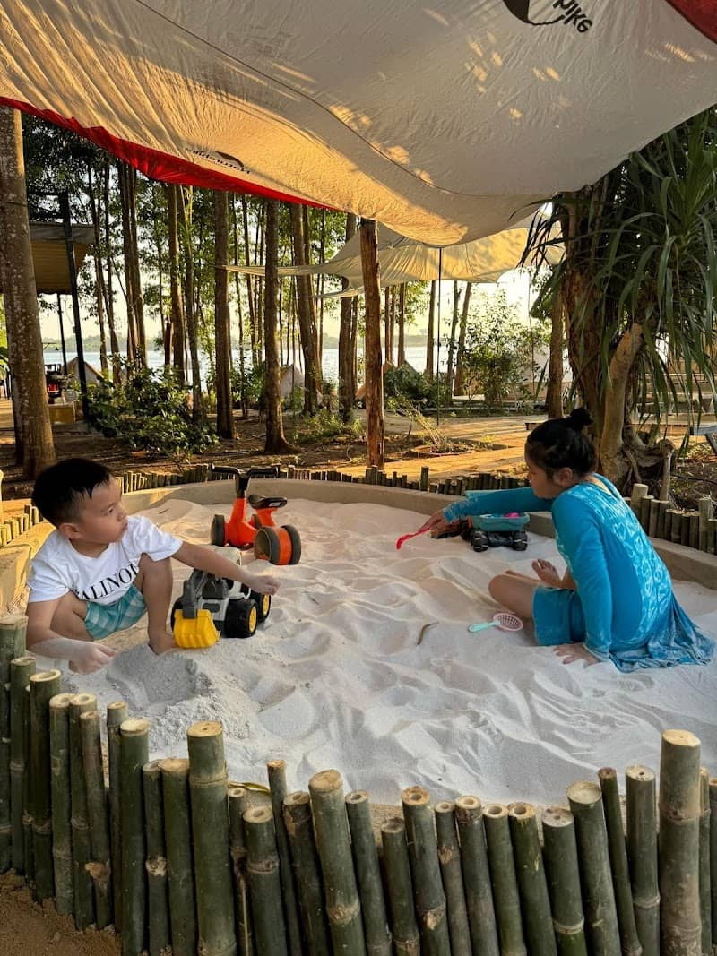 Liên hệ Home Campground